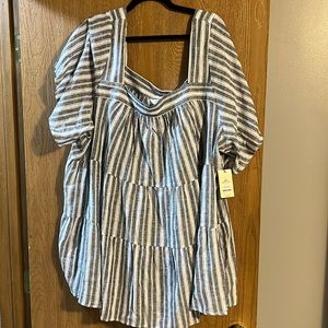 Grey and white striped shirt. Boat neck size 4x from Terra and Sky